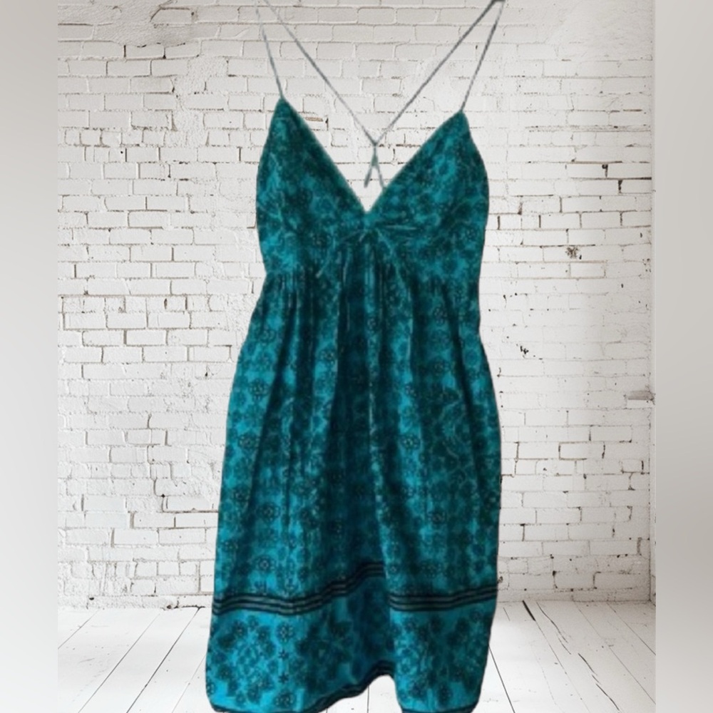 Cute LEI sundress! Junior L